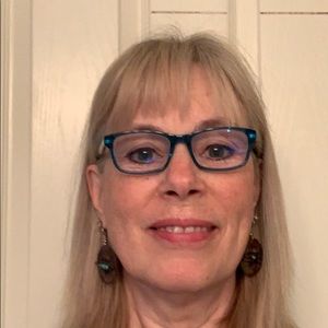 Meet your Posher, Lauri